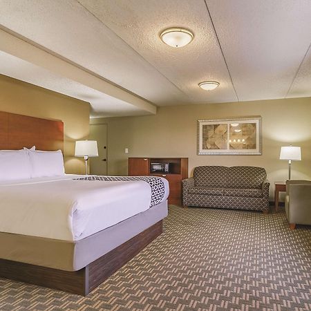Hotel La Quinta By Wyndham Cleveland Airport West North Olmsted Zewnętrze zdjęcie