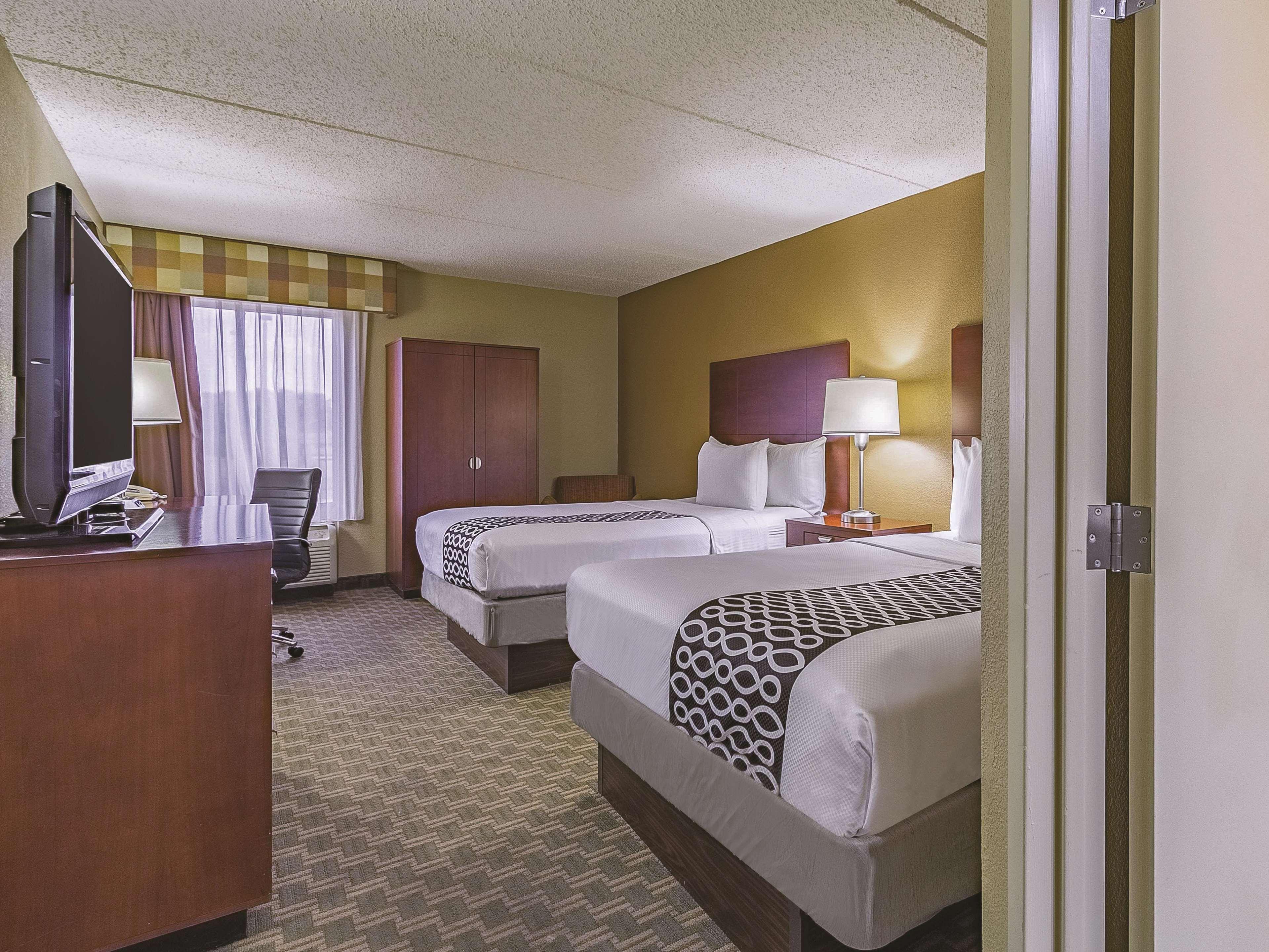 Hotel La Quinta By Wyndham Cleveland Airport West North Olmsted Zewnętrze zdjęcie