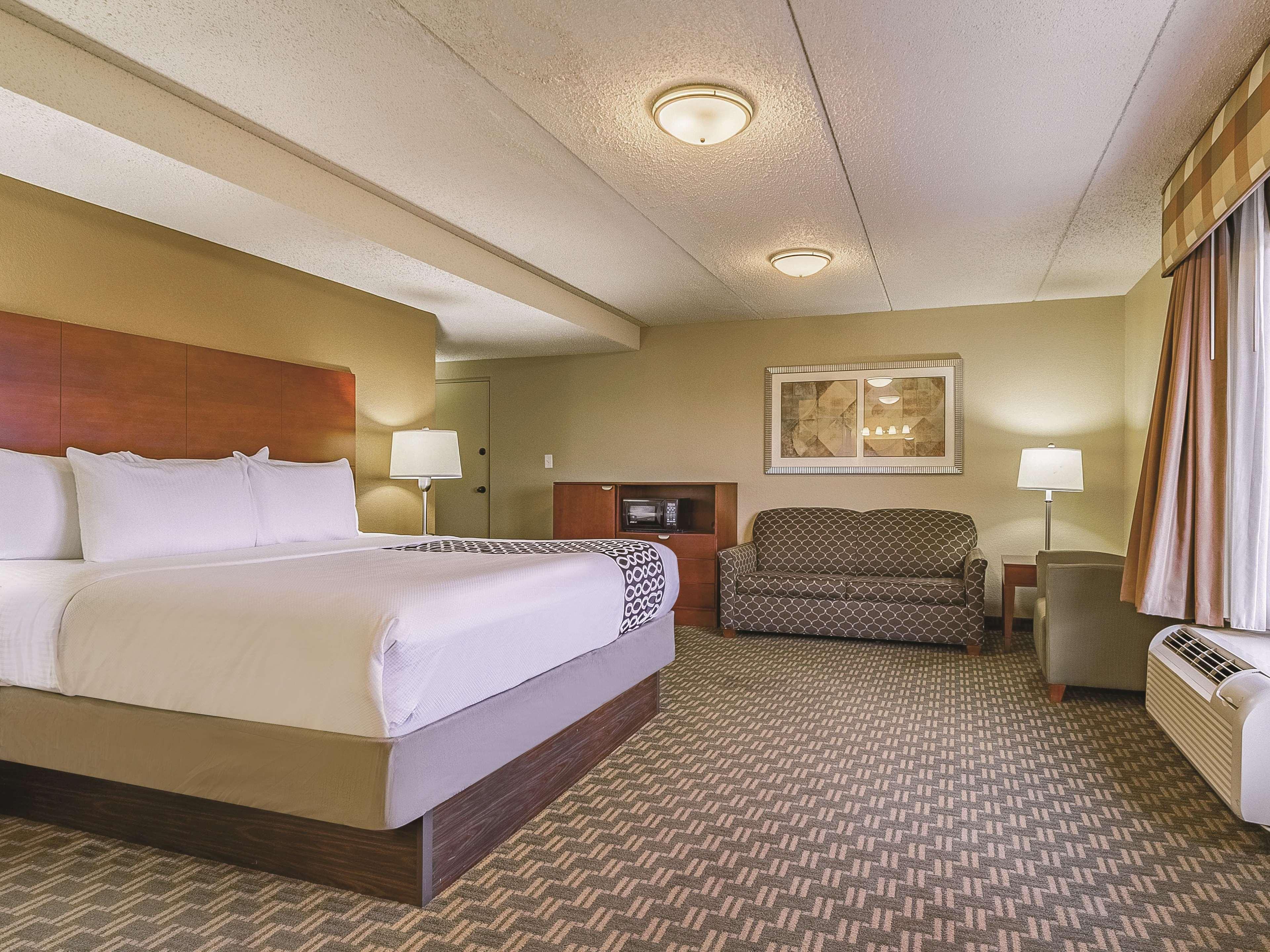 Hotel La Quinta By Wyndham Cleveland Airport West North Olmsted Zewnętrze zdjęcie