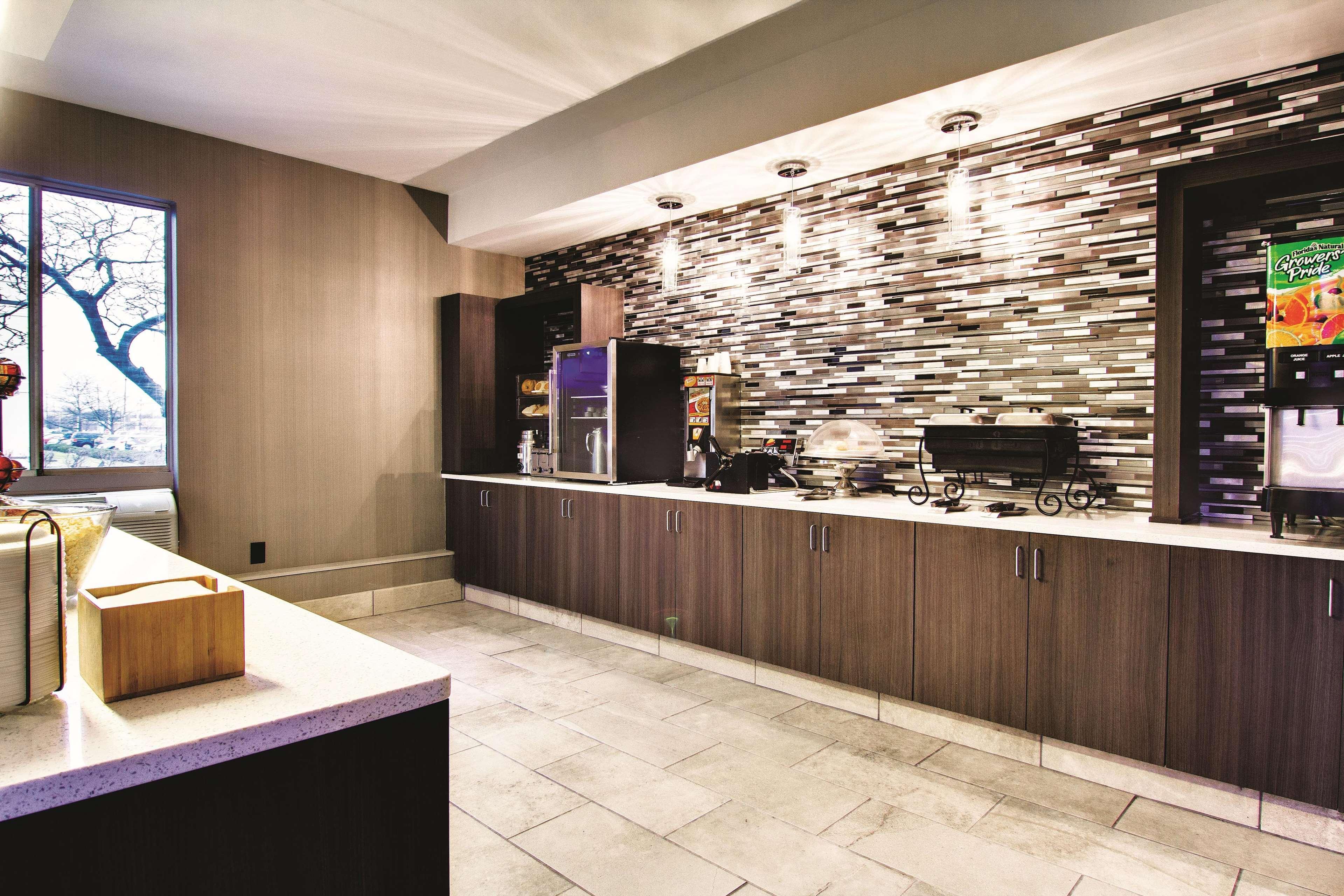 Hotel La Quinta By Wyndham Cleveland Airport West North Olmsted Zewnętrze zdjęcie