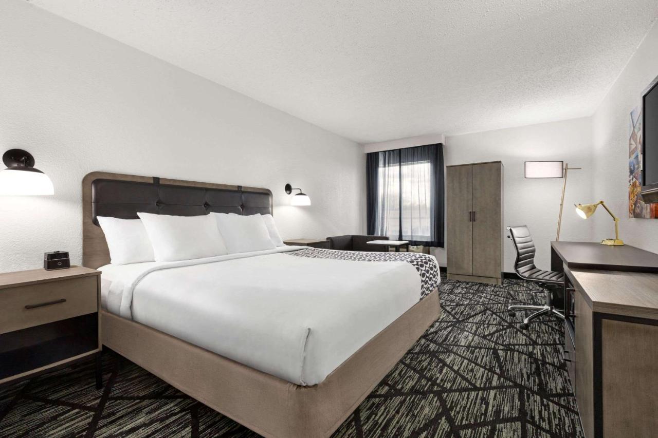 Hotel La Quinta By Wyndham Cleveland Airport West North Olmsted Zewnętrze zdjęcie