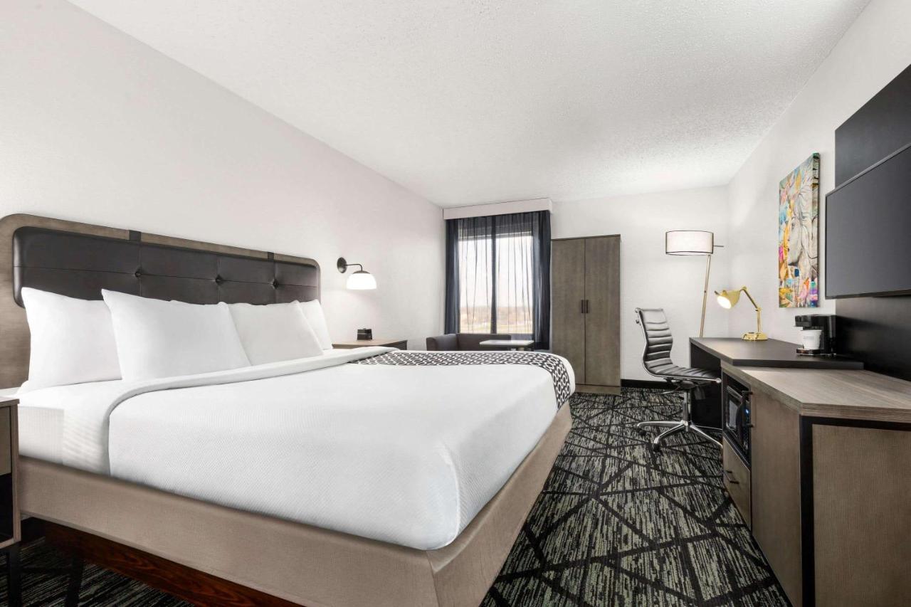 Hotel La Quinta By Wyndham Cleveland Airport West North Olmsted Zewnętrze zdjęcie