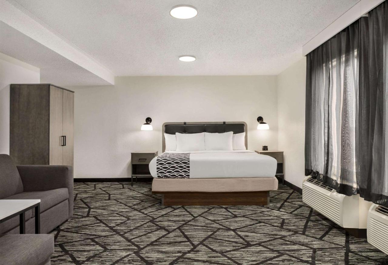 Hotel La Quinta By Wyndham Cleveland Airport West North Olmsted Zewnętrze zdjęcie