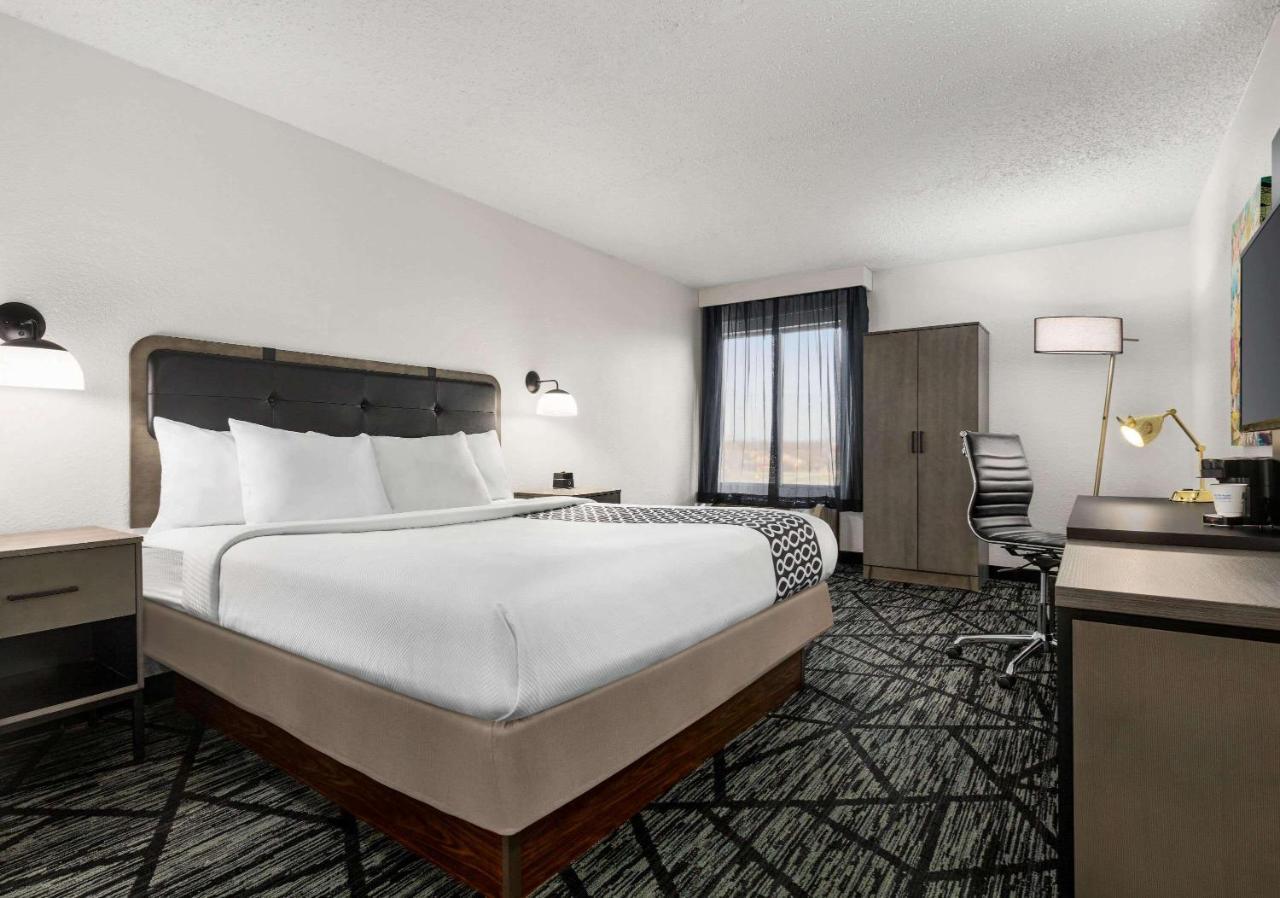 Hotel La Quinta By Wyndham Cleveland Airport West North Olmsted Zewnętrze zdjęcie