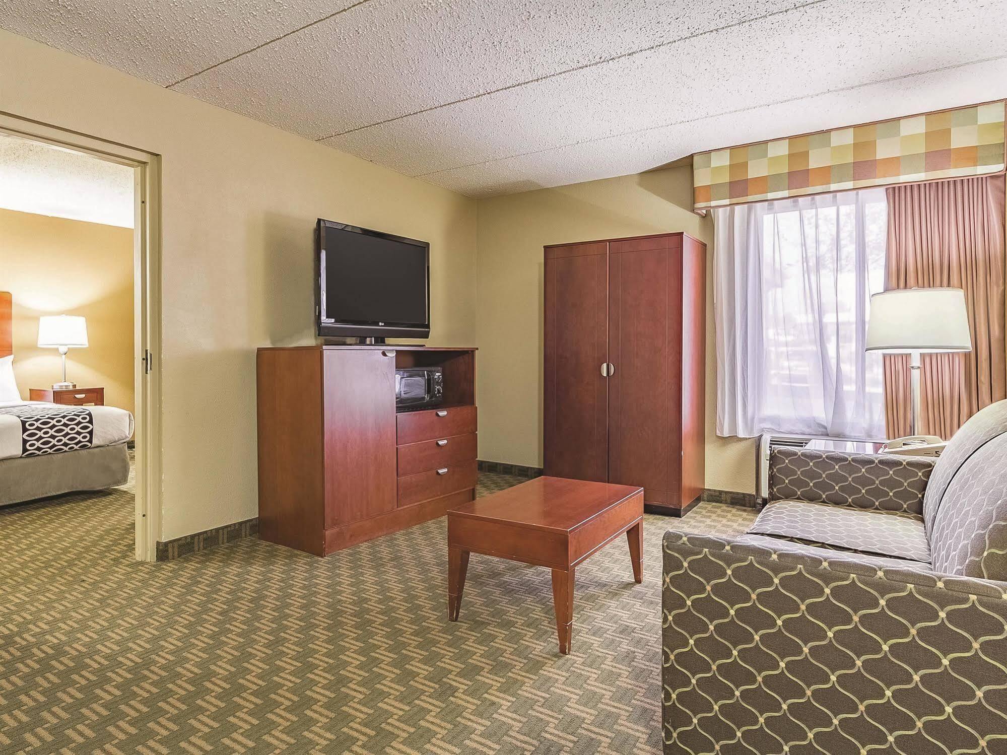 Hotel La Quinta By Wyndham Cleveland Airport West North Olmsted Zewnętrze zdjęcie